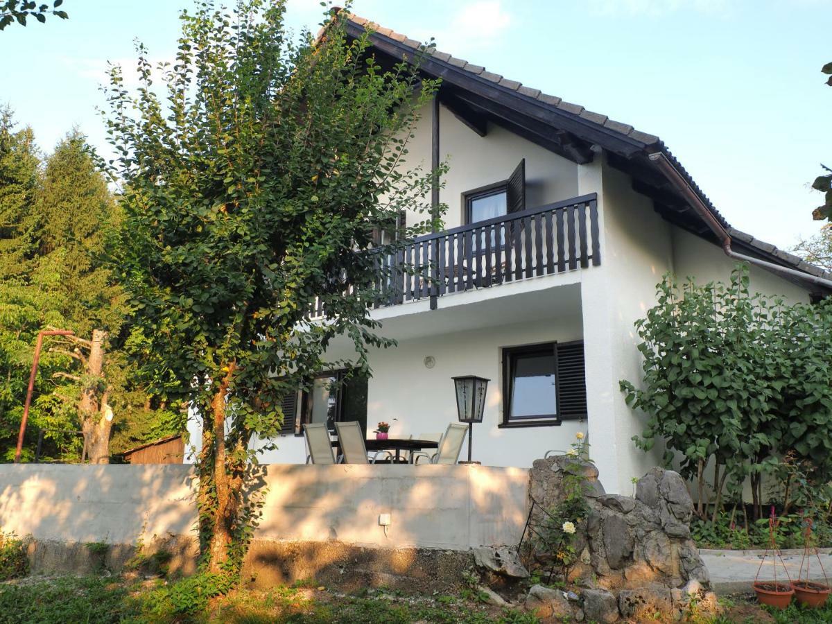 Villa House Sara Latin