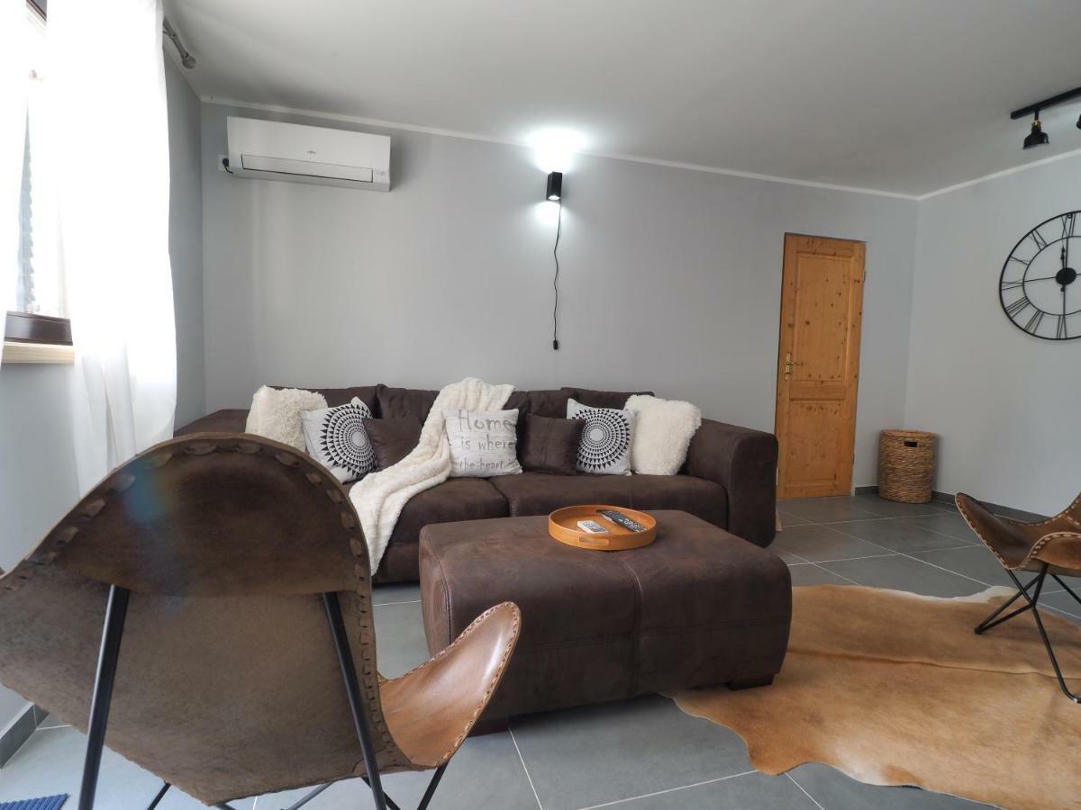 House Sara Villa *